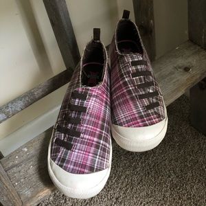 Roxy slip on sneaker